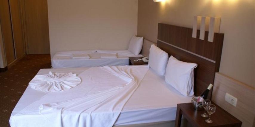 בלדיבי Magic Sun Hotel מראה חיצוני תמונה